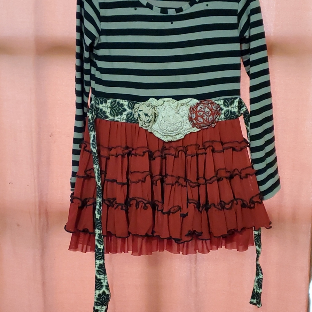 Black, red and gray outfit.